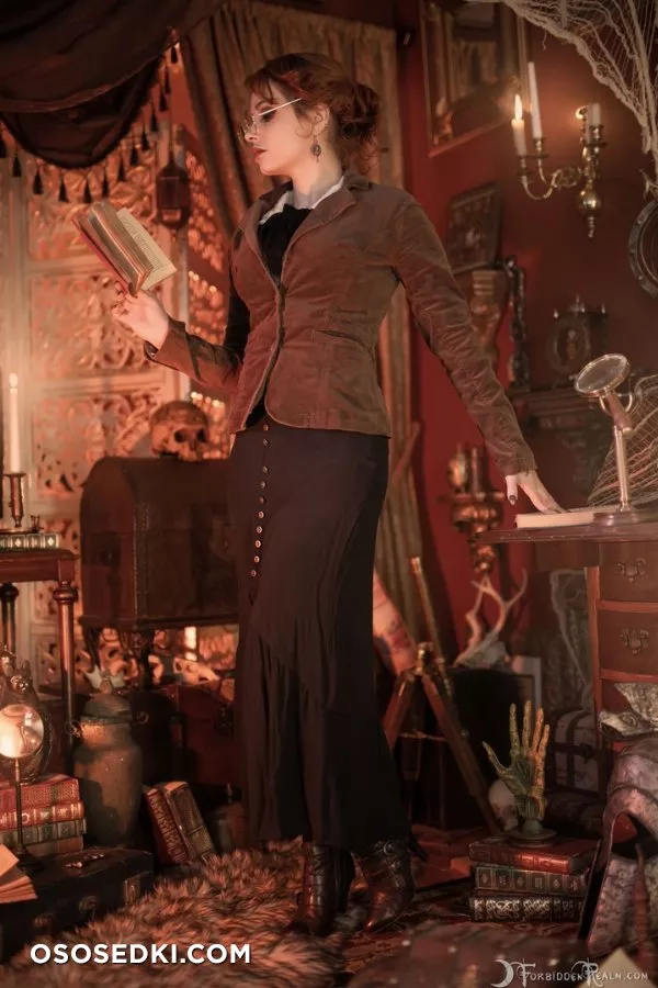 Genevieve (Forbidden Realm)  erotic cosplay set - 2