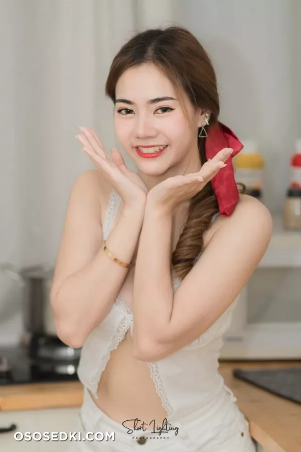 Fang Thanatcha - 1