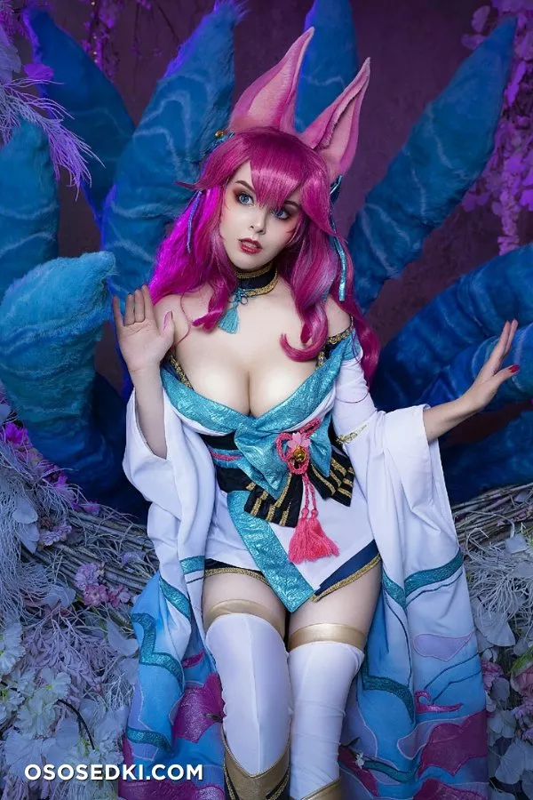 Ahri (league of legends) Helly Von Valentine / Disharmonika  - 1