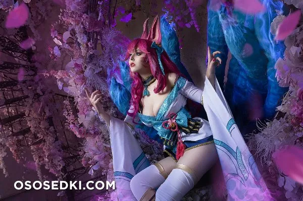 Ahri (league of legends) Helly Von Valentine / Disharmonika  - 2