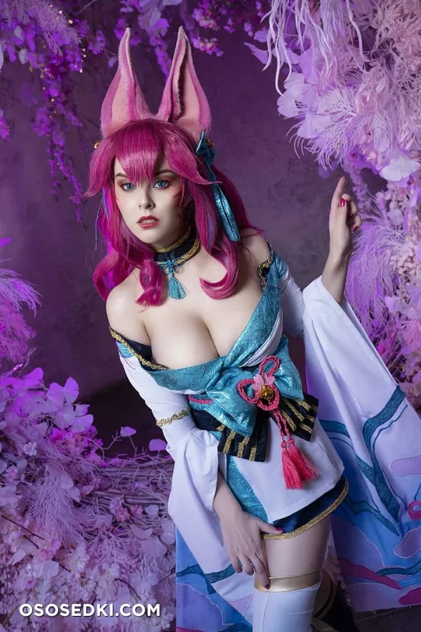 Ahri (league of legends) Helly Von Valentine / Disharmonika  - 4