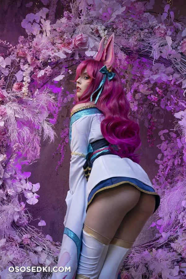 Ahri (league of legends) Helly Von Valentine / Disharmonika  - 5