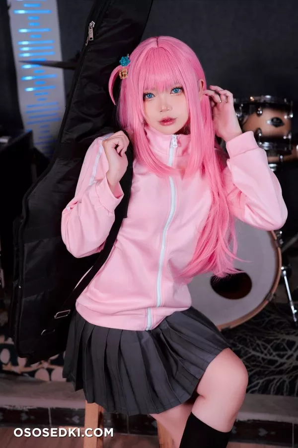 Bocchi (Bocchi the Rock!) - Zinie Q - 2