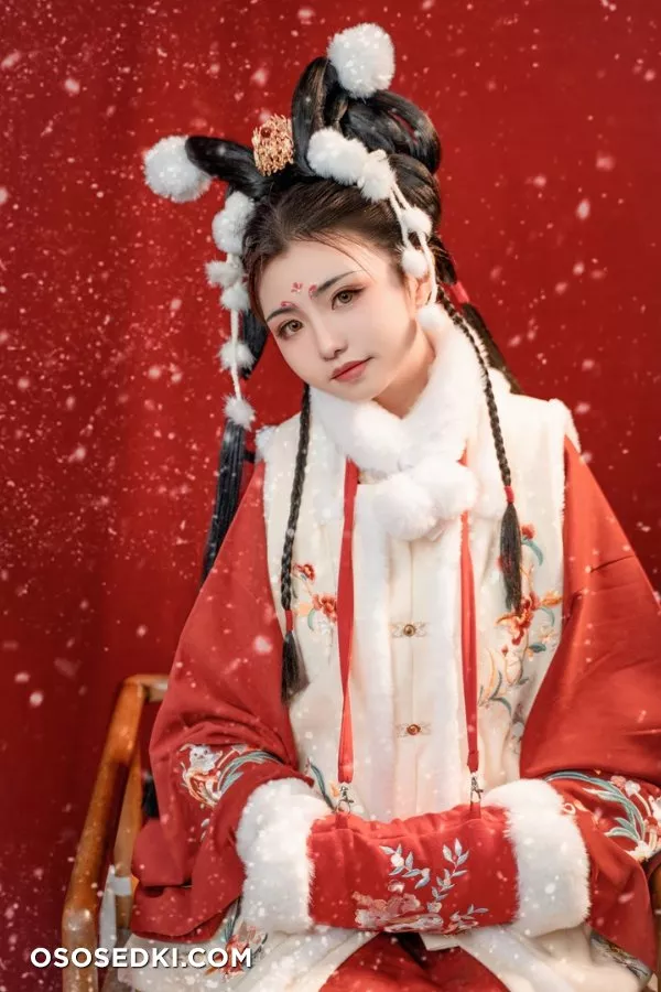 Nekokoyoshi (爆机少女喵小吉) - Jade Rabbit Welcomes Spring - 1