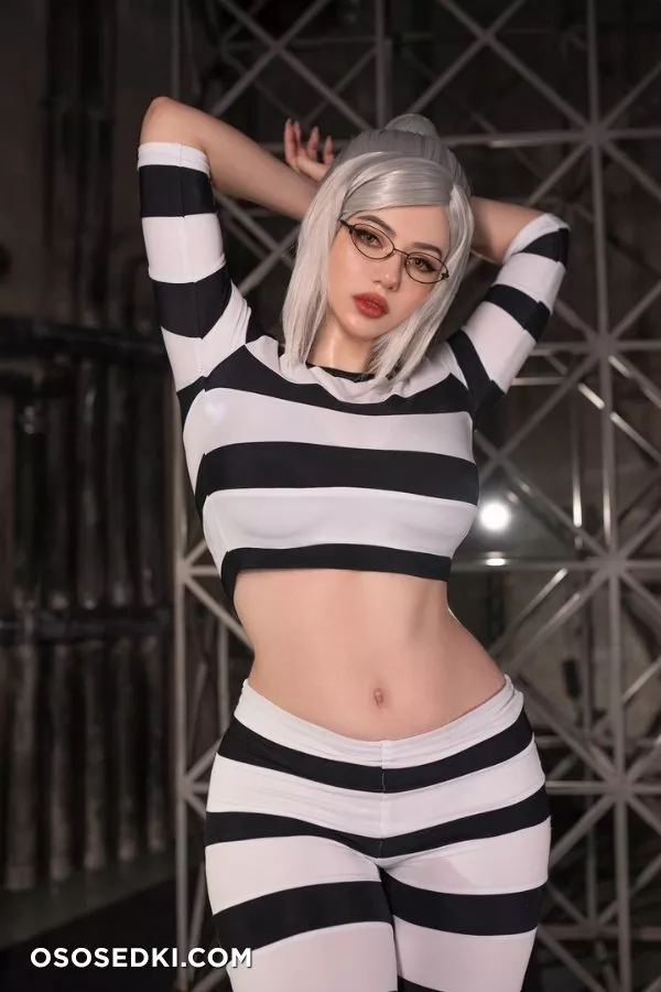 Alina Becker - Meiko Shiraki (Prison School) - 2