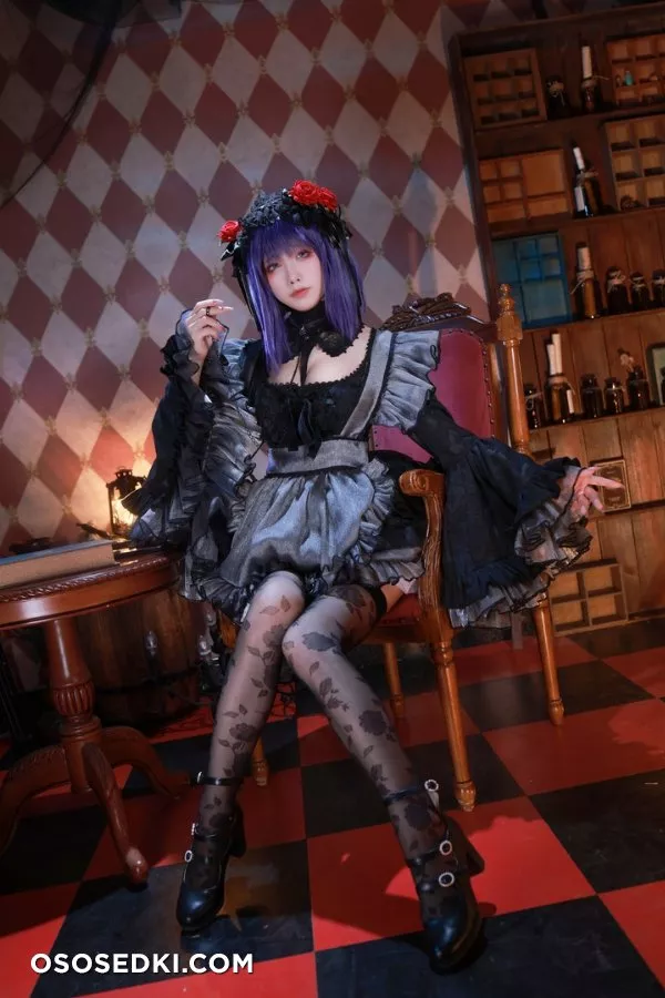 Aqua - Shizuku Kuroe - 2
