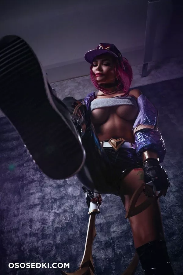 Kalinka Fox - KDA Akali - 1