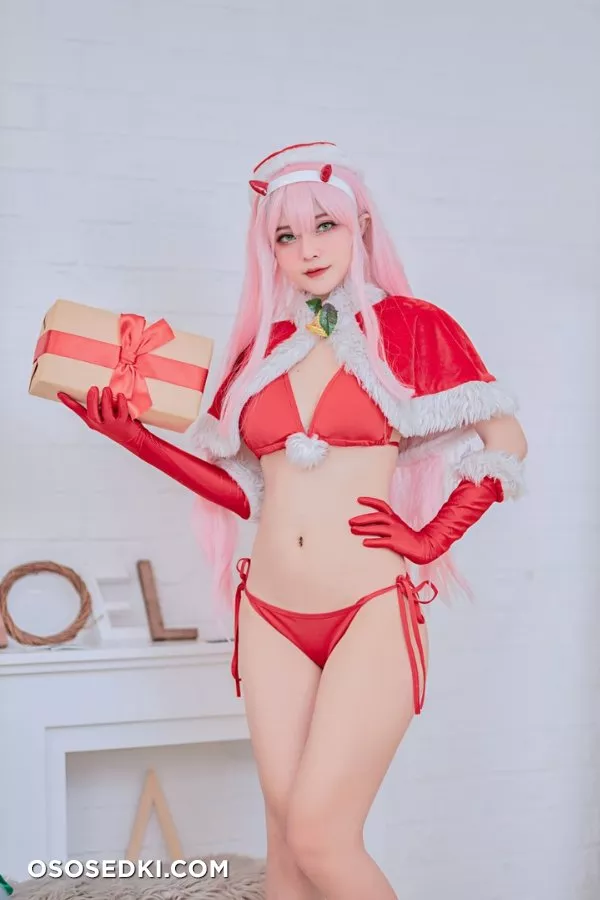 Azami - Zero Two (Christmas) - 1