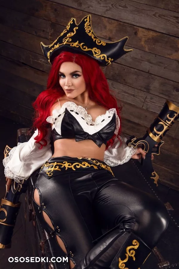 Kalinka Fox - Miss Fortune - 4