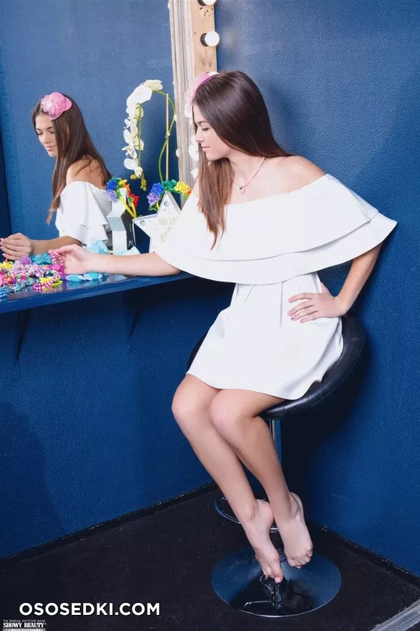 Collin - Absolute Goddess by ShowyBeauty - 5