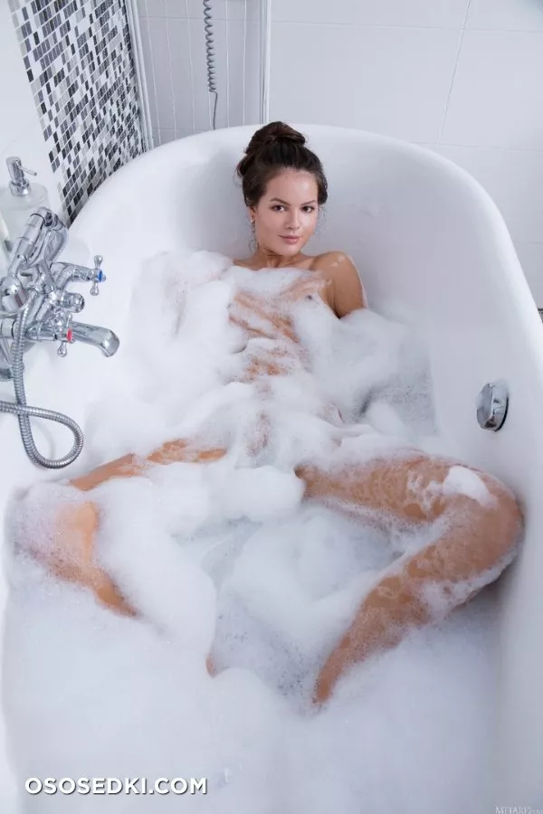 Viva Fleur - Foam Bubbles by MetArt  - 3