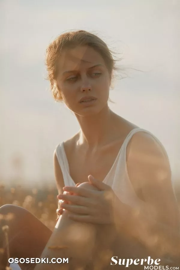 Amelie Lou -  Endless Summer by SuperbeModels - 2