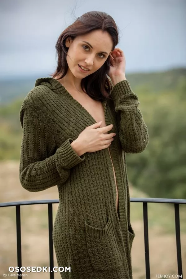 Sade Mare in Crisp by FemJoy - 4