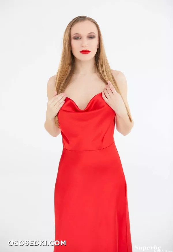 Aislin - Femme Fatale - SuperbeModels - 3