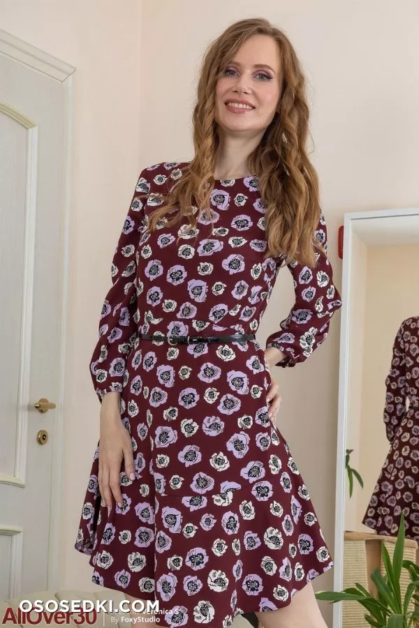 Veronica S - Category -  Elegant Ladies Contains - AllOver30 - 5