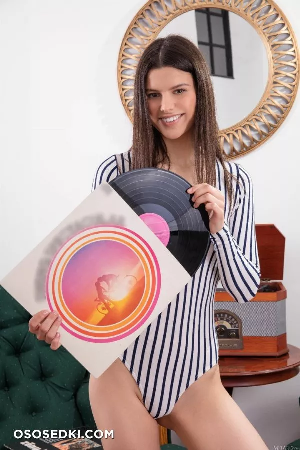 Viola Kat - Tuned - MetArt - 3