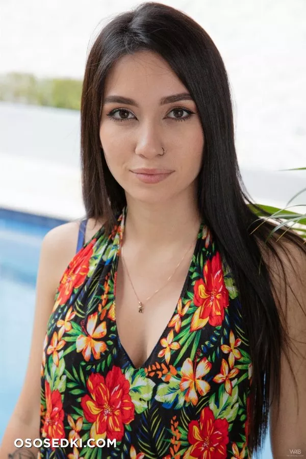 Kiki Cash - Adored - Watch4Beauty - 2