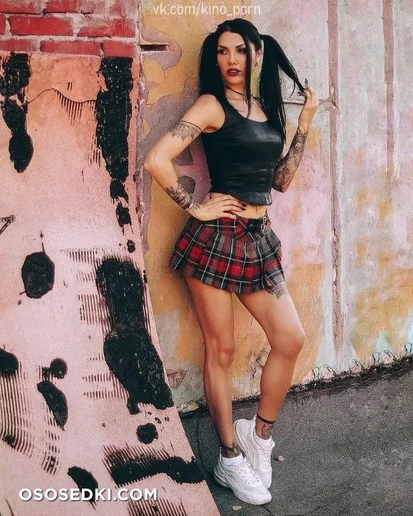 Yana Kovarski, Yanotiki - 4