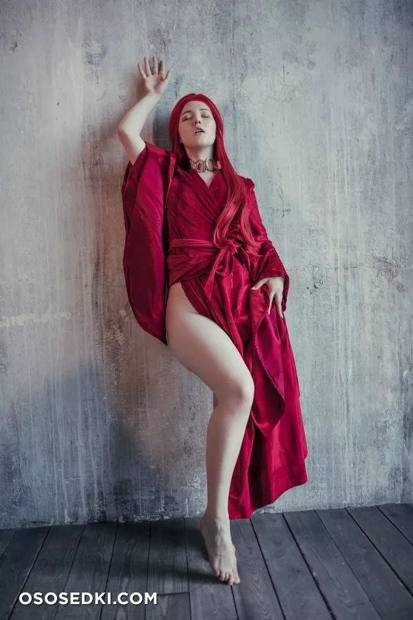 Lada Lyumos - [Game of Thrones] Melisandre - 4