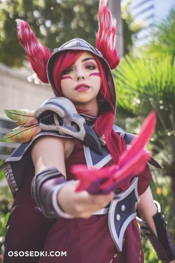 Serinide Nudes - serinsfw Pussy &amp; Tits Photos in Xayah Onlyfans Cosplay - 3