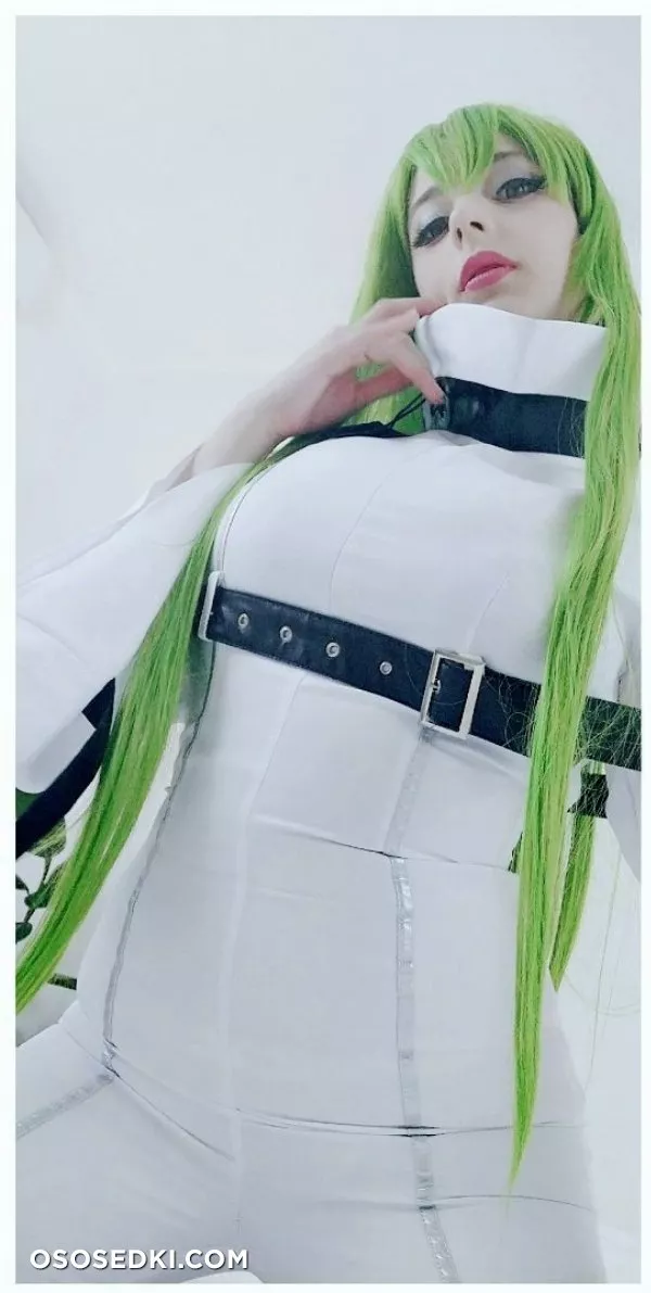 Mikomi Hokina | C.C. - 2