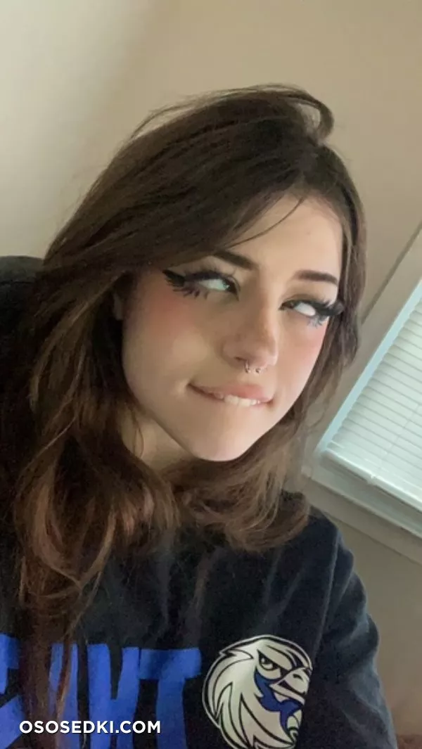 Hannah OwO - 3