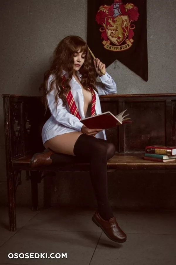 Kalinka Fox | Hermione - 5