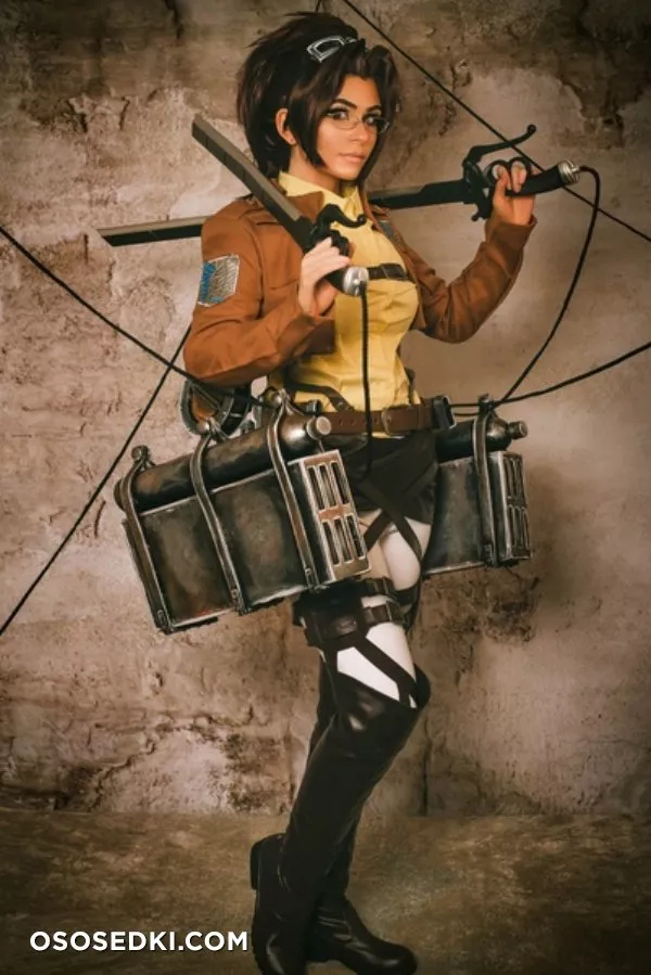 Danielle Beaulieu | Hange Zoe - 1