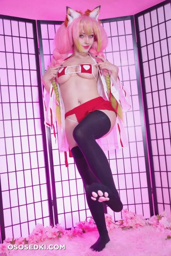 Shiro Kitsune | Mitsuri Kanroji - 1