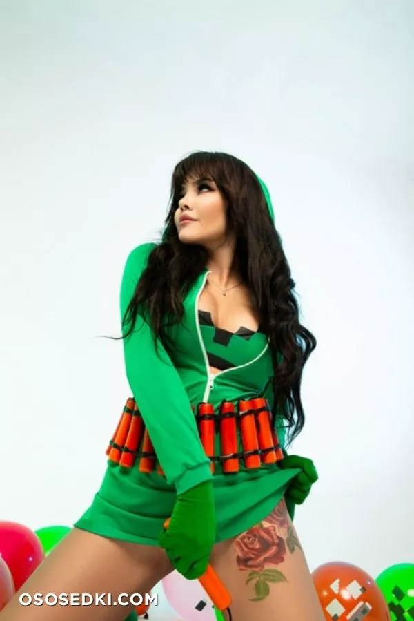 Kalinka Fox | Creeper - 4