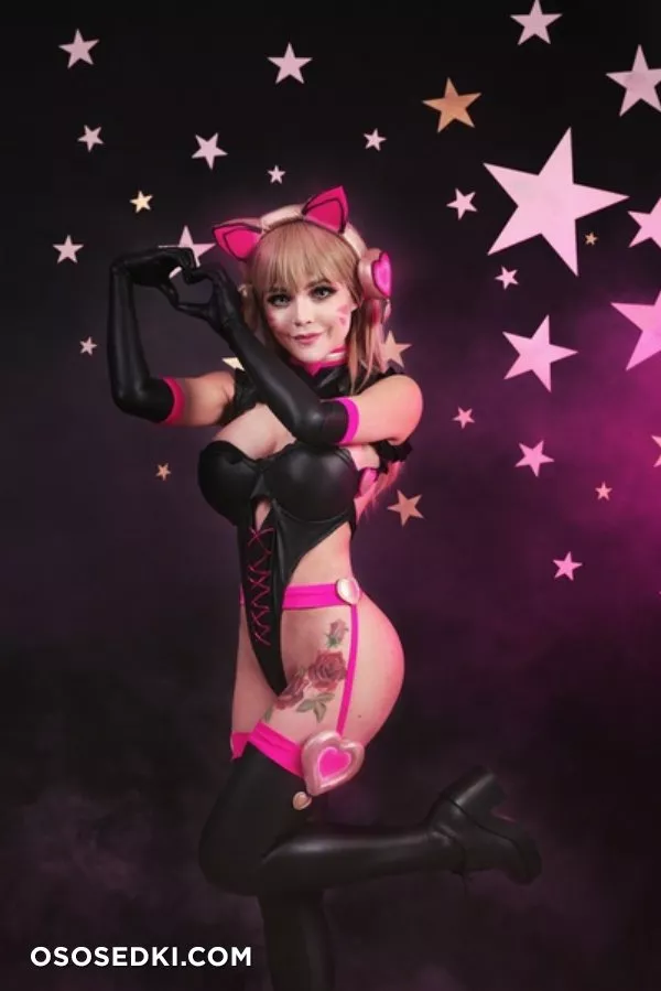 Kalinka Fox | D.Va - 2