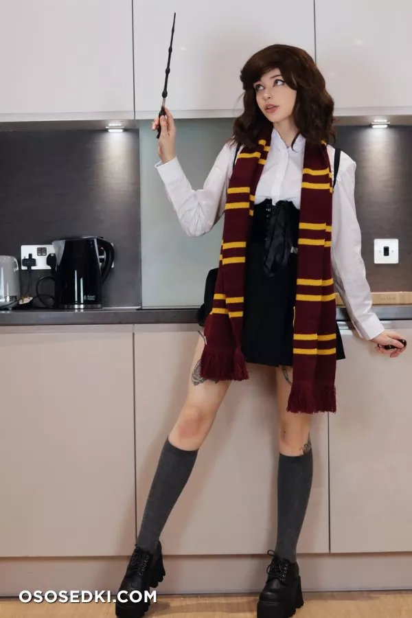 Rusty Fawkes | Hermione - 3