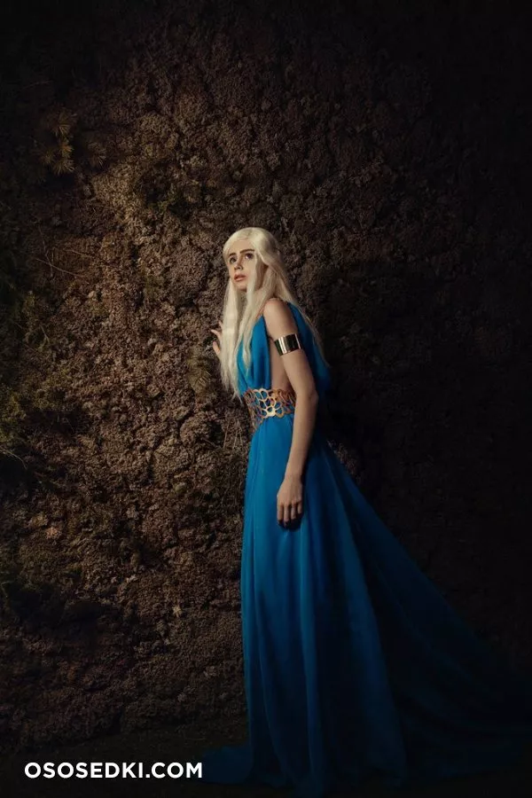 Anastasia Romanova | Daenerys - 1