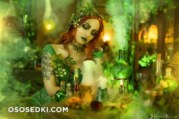Genevieve | Poison Ivy - 1