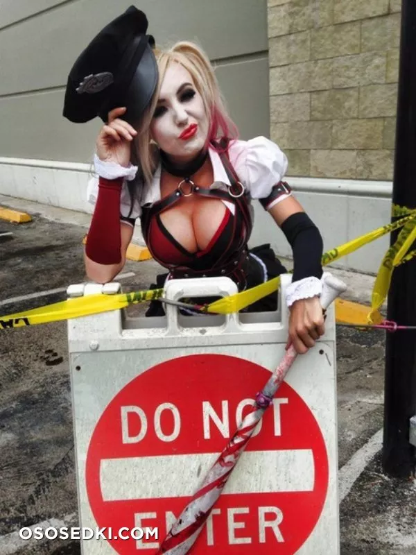 Harley Quinn DC Comics - 3