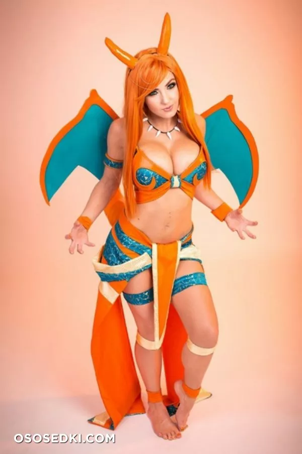Jessica Nigri | Charizard - 4