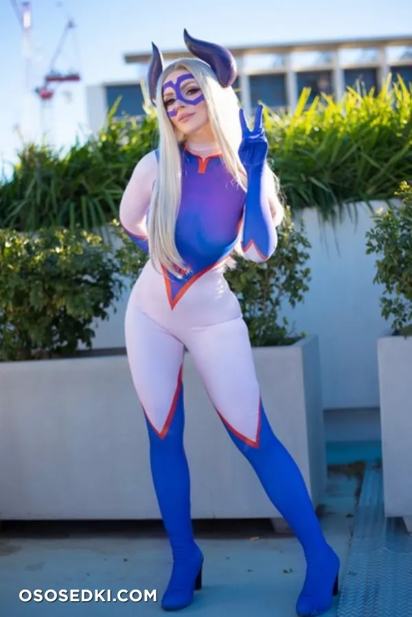Katyuska Moonfox | Mount Lady - 4