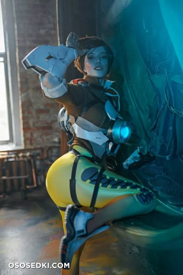 Lada Lyumos | Tracer - 4