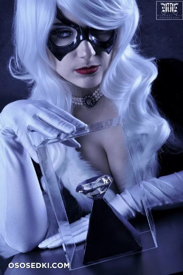 Jennifer Van Damsel | Black Cat - 2