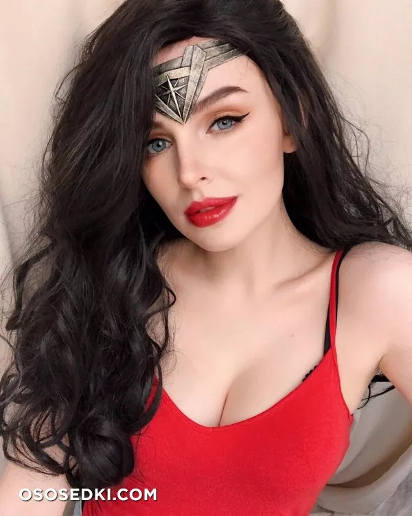 uksauksa | Wonder Woman - 2