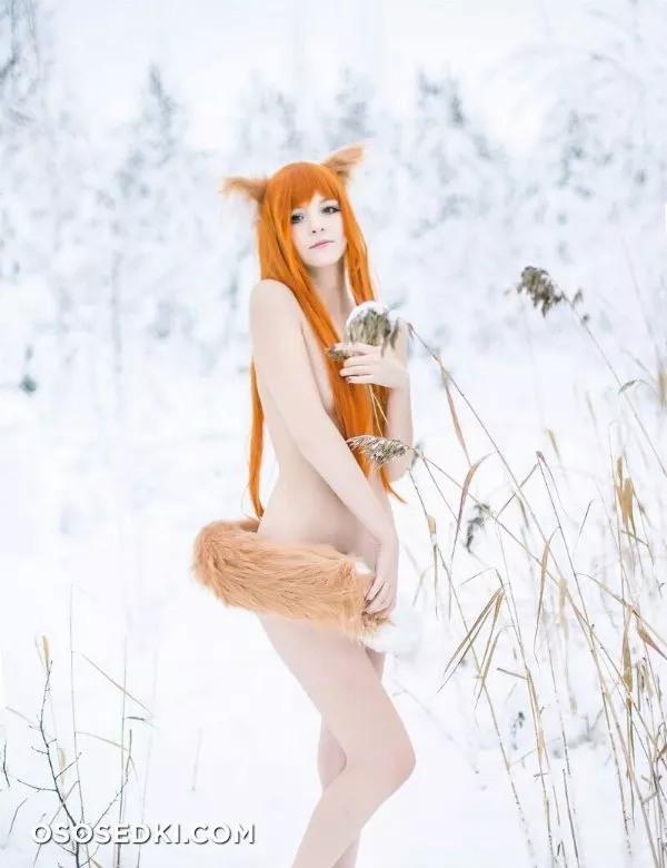 Tsuki Desu | Holo - 5