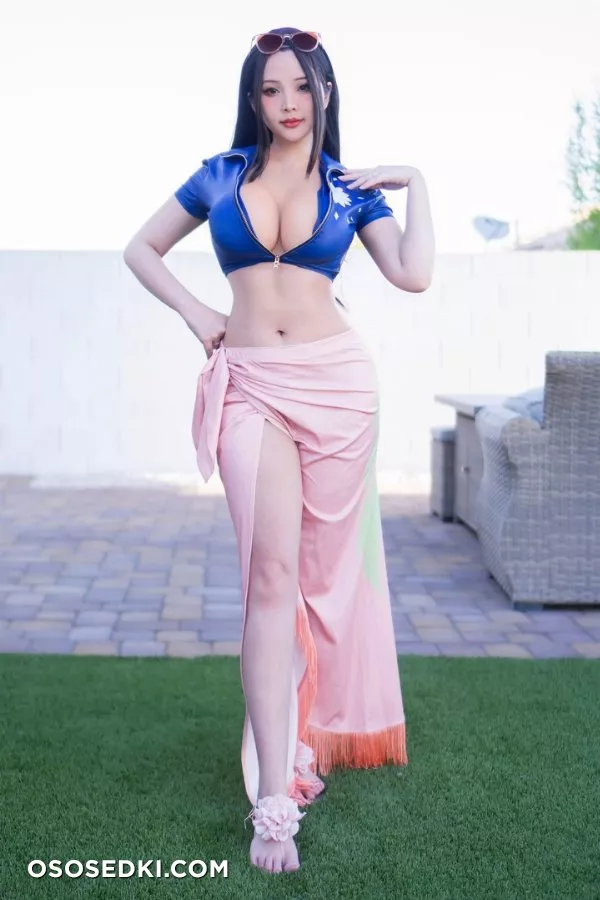 Hana Bunny | Nico Robin - 1