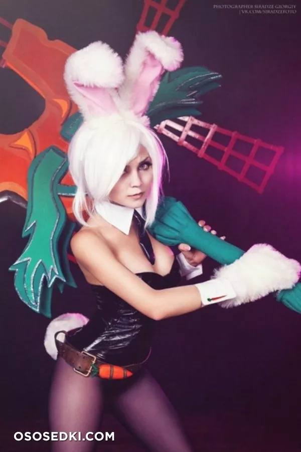 Kalinka Fox | Riven - 1