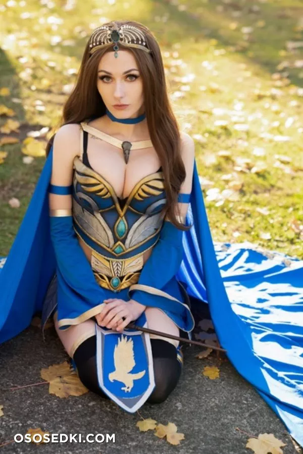 RolyatIsTaylor | Rowena Ravenclaw - 4