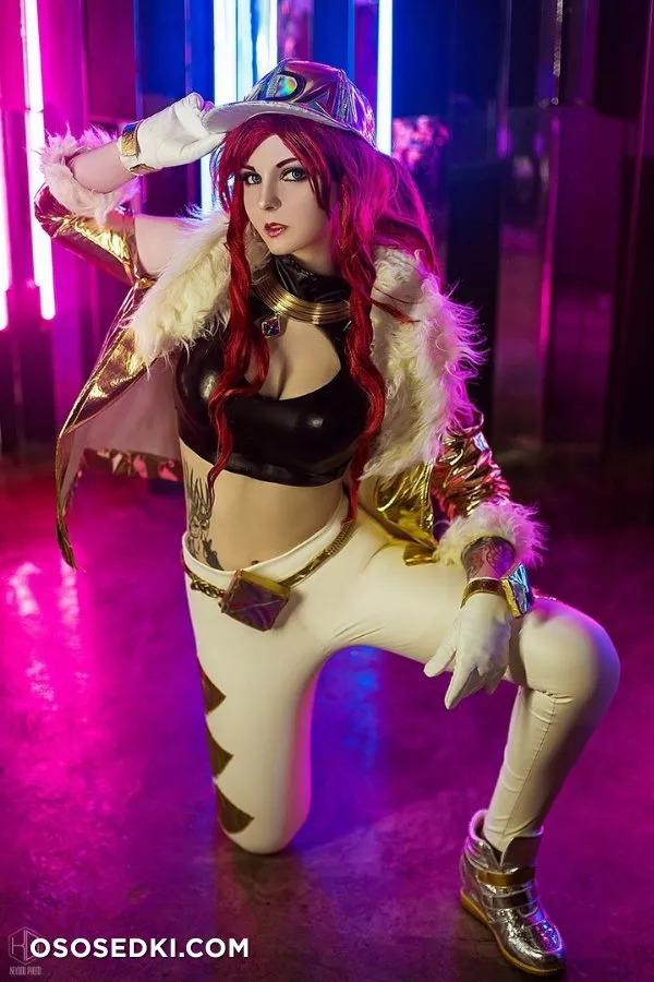 Bizarre Deer | Akali - 1