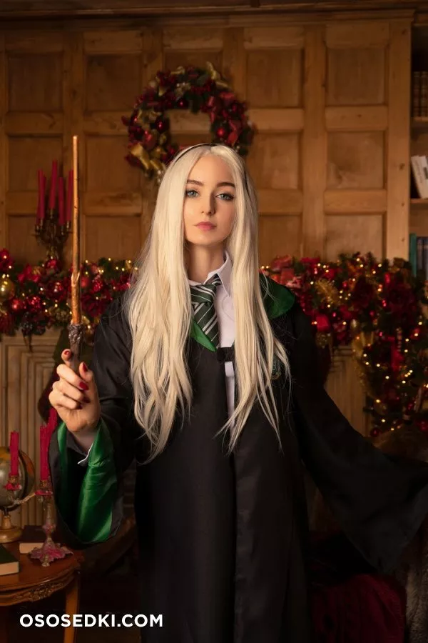 Axilirator | Slytherin Girl - 1
