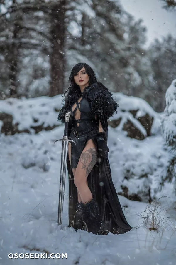 Darshelle Stevens | Jon Snow - 5