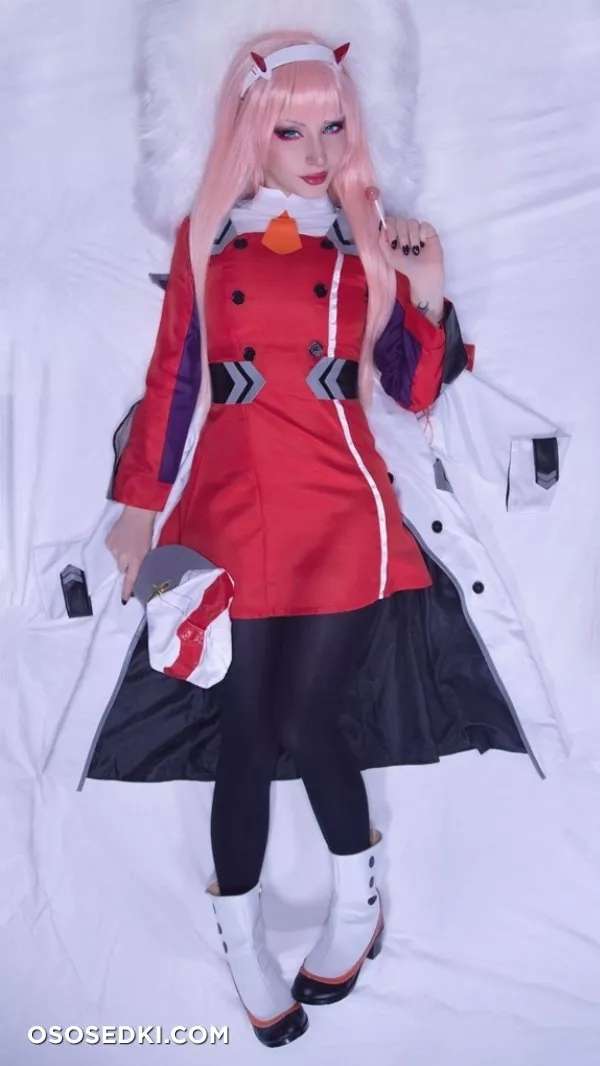 Shiro Kitsune | Zero Two - 1