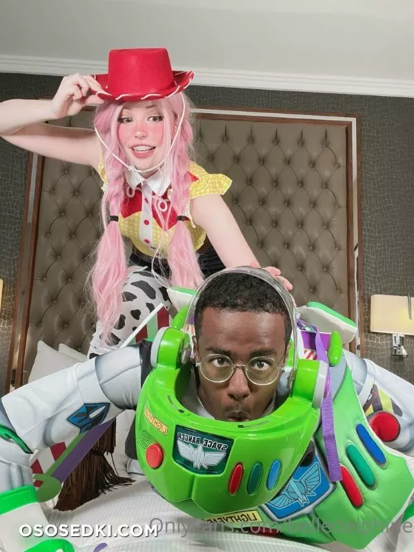 Belle Delphine и какой то негр) - 5