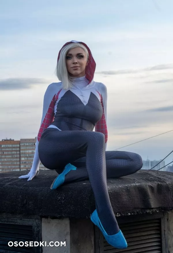 Gwen Stacy by Octokuro - 3